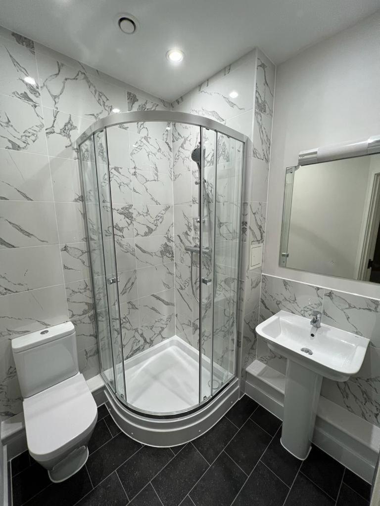 HOF - 100 Kings Road Apartamentos Reading Exterior foto